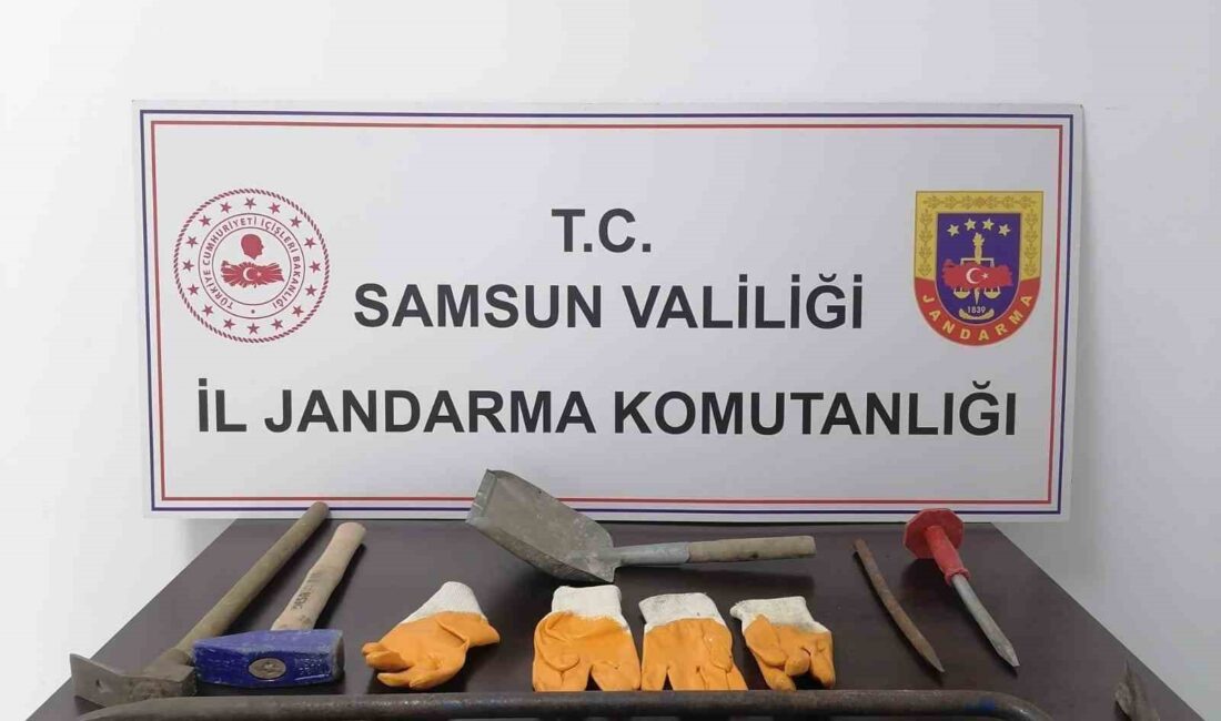 SAMSUN'DA JANDARMA EKİPLERİ DEFİNE