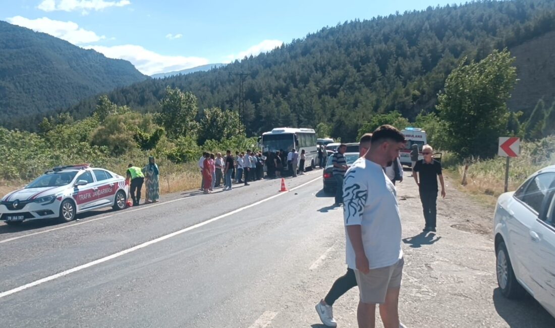 KARABÜK'TE MEYDANA GELEN TRAFİK