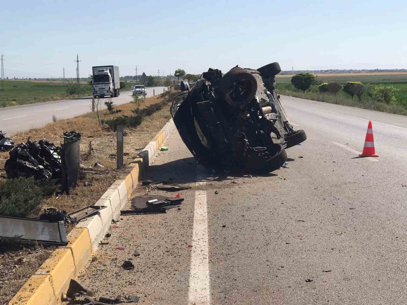 Konya’da kontrolden çıkan cip takla attı: 3 yaralı