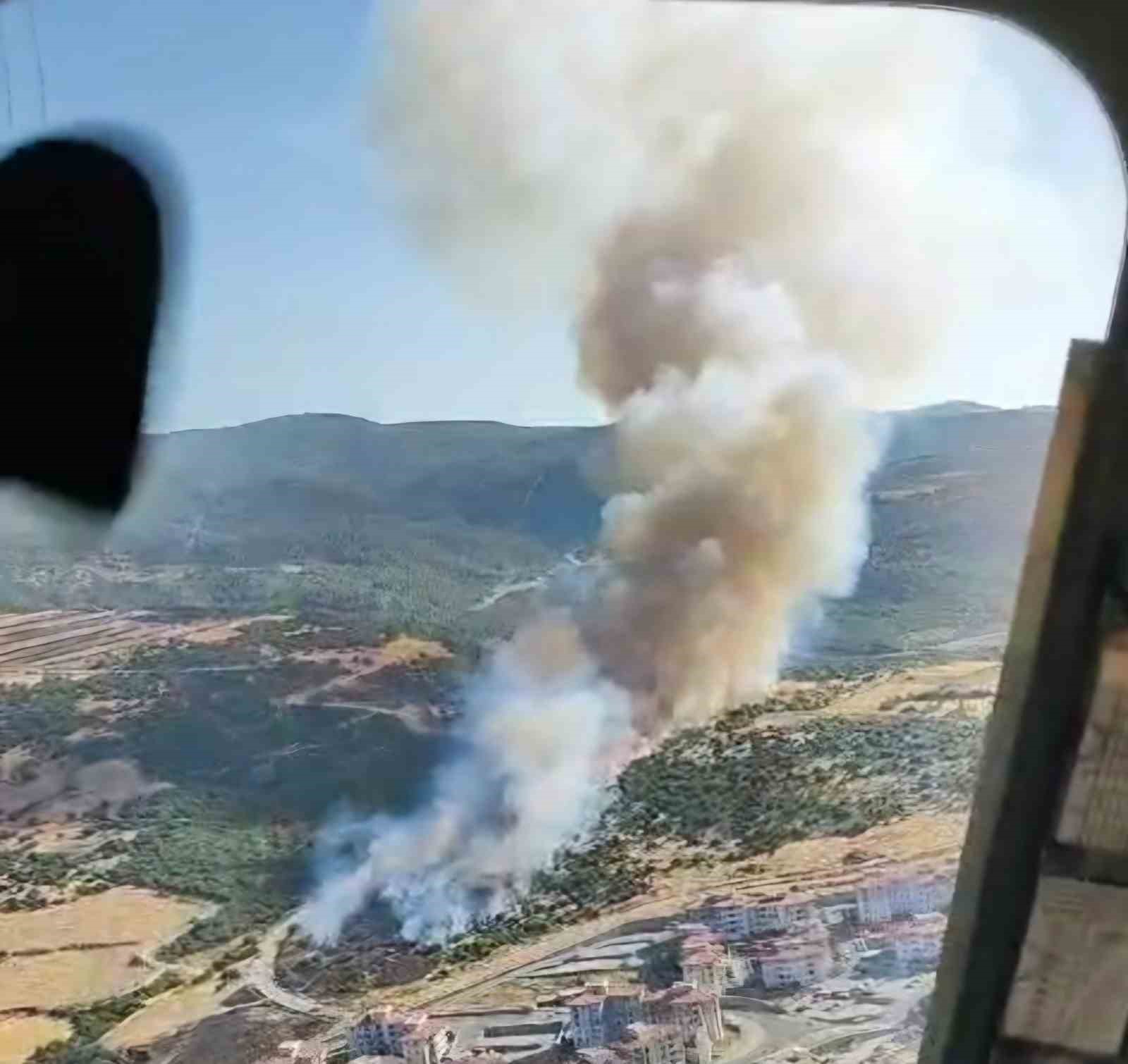 Manisa’da ormanlık alandaki 2 yangın da kontrol altına alındı