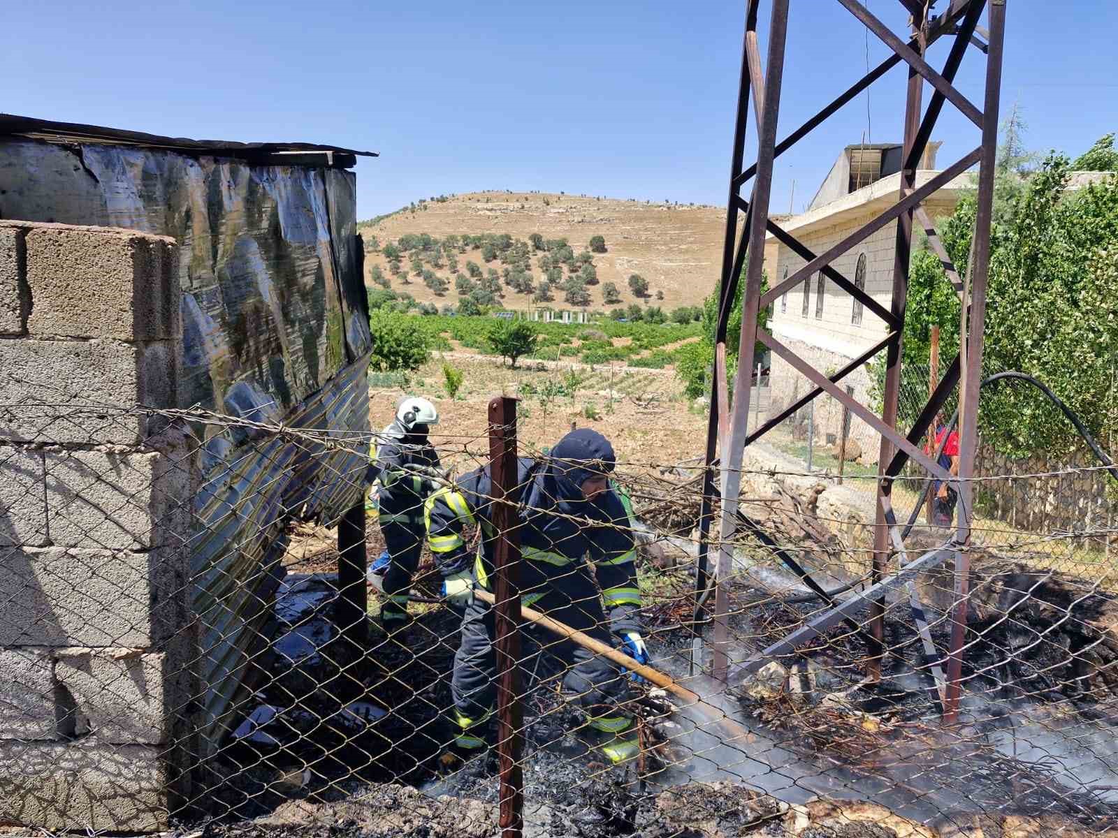 Mardin’de evin bahçesinde çıkan yangın korkuttu