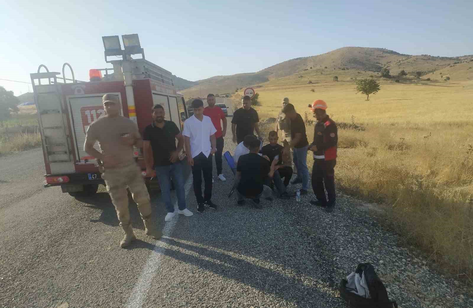 Mardin’de kontrolden çıkan kamyonet takla attı: 2 yaralı