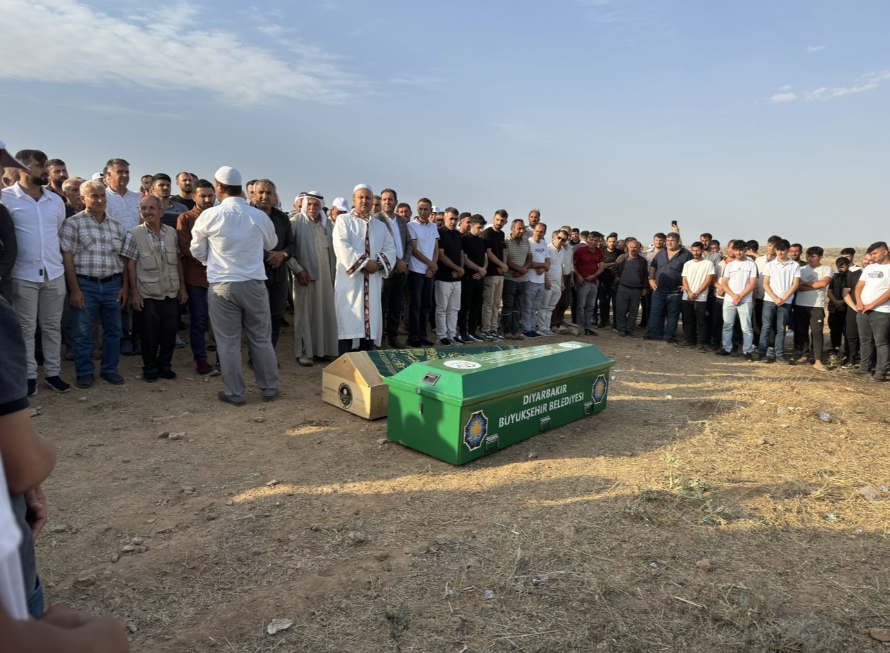 Mardin’deki yangında hayatını kaybeden 2 vatandaş defnedildi