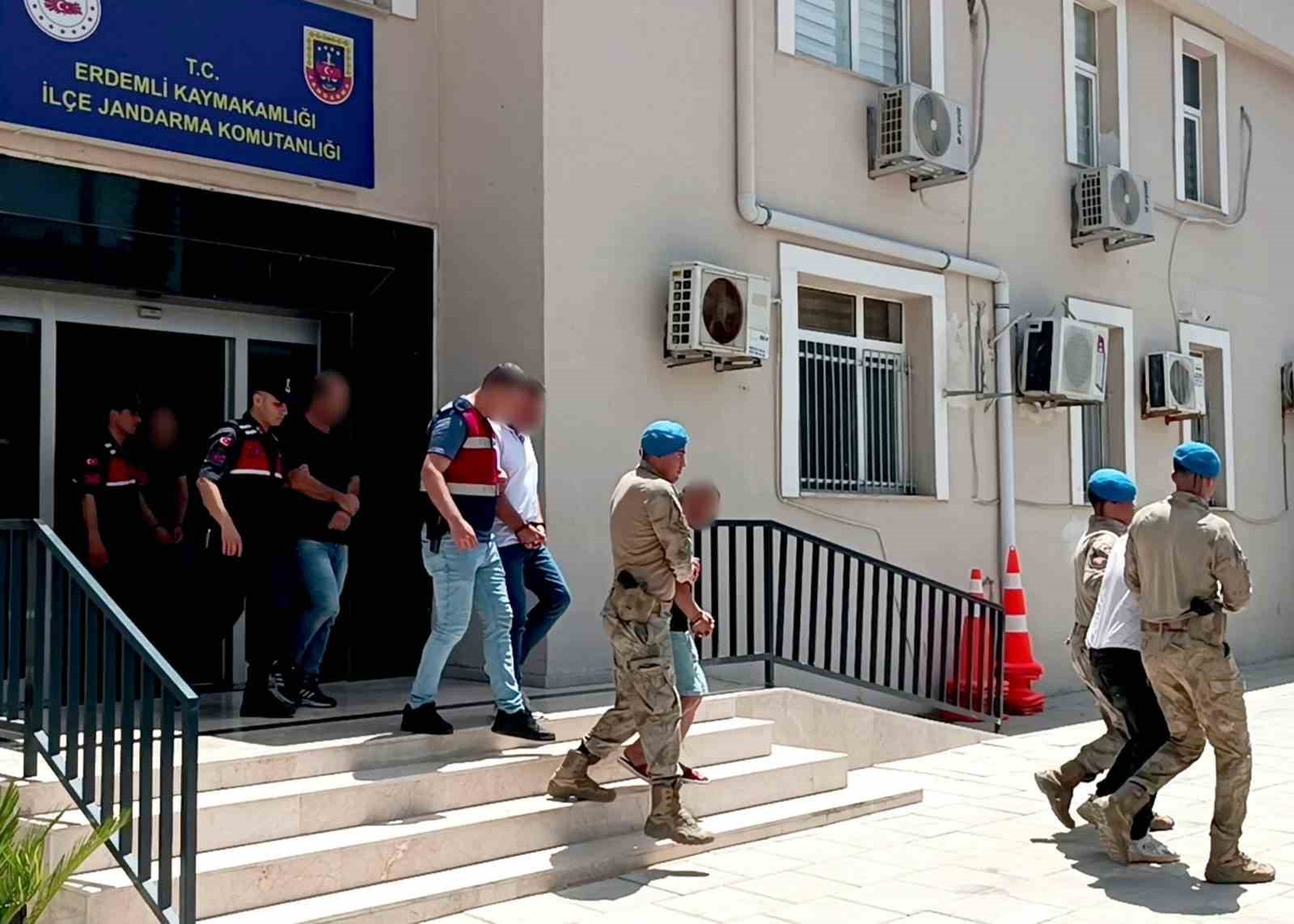 Mersin’de insan ticareti operasyonu: 8 tutuklama