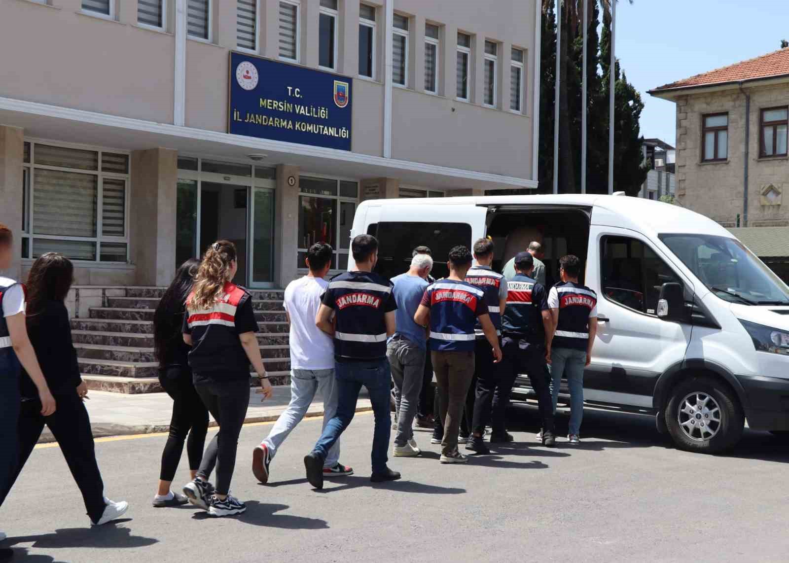 Mersin’de yasadışı bahis operasyonu: 11 gözaltı