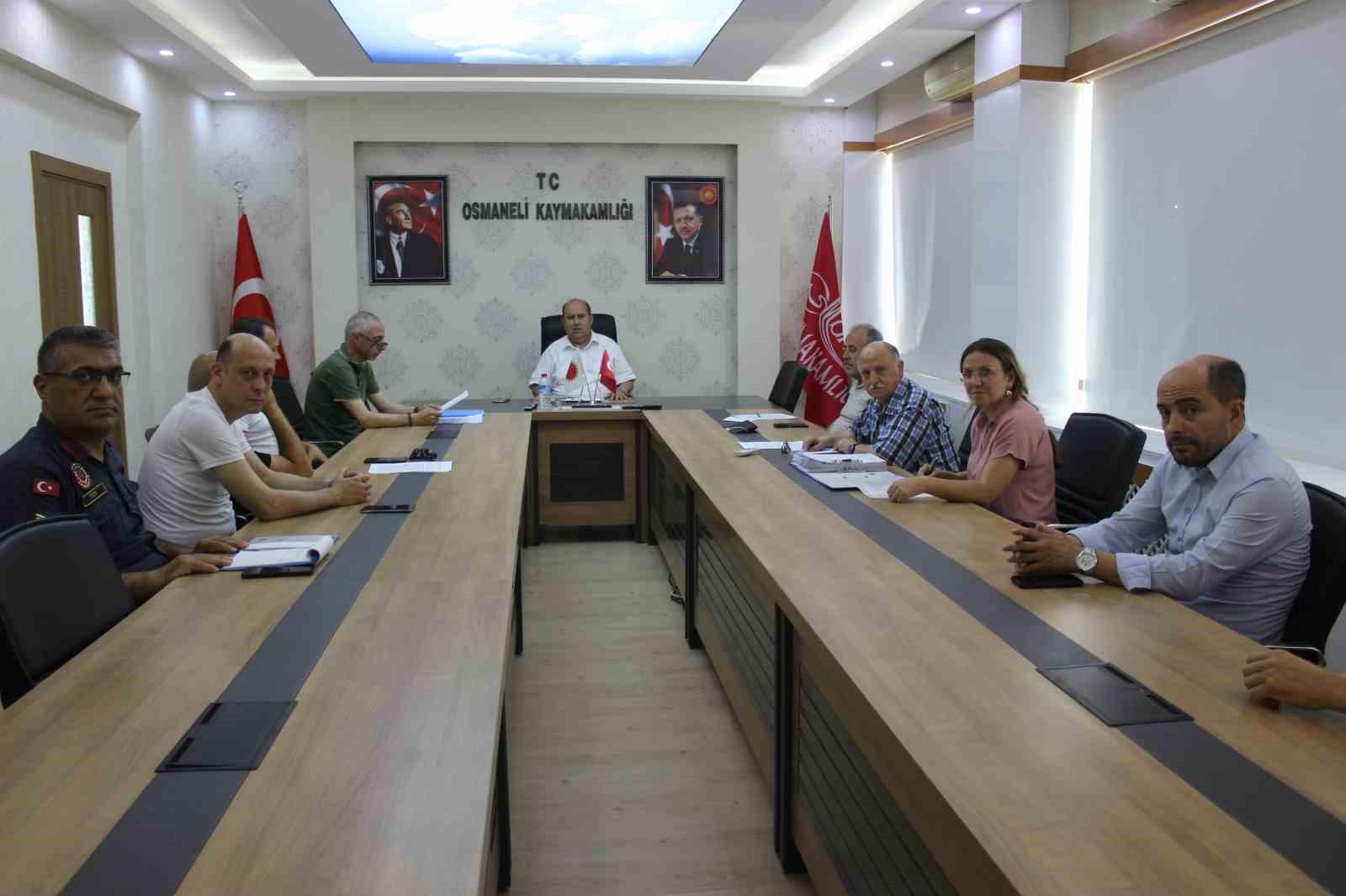 Mevsimlik tarım işçileri ile ilgili alınacak tedbirlere yönelik toplantı gerçekleştirildi