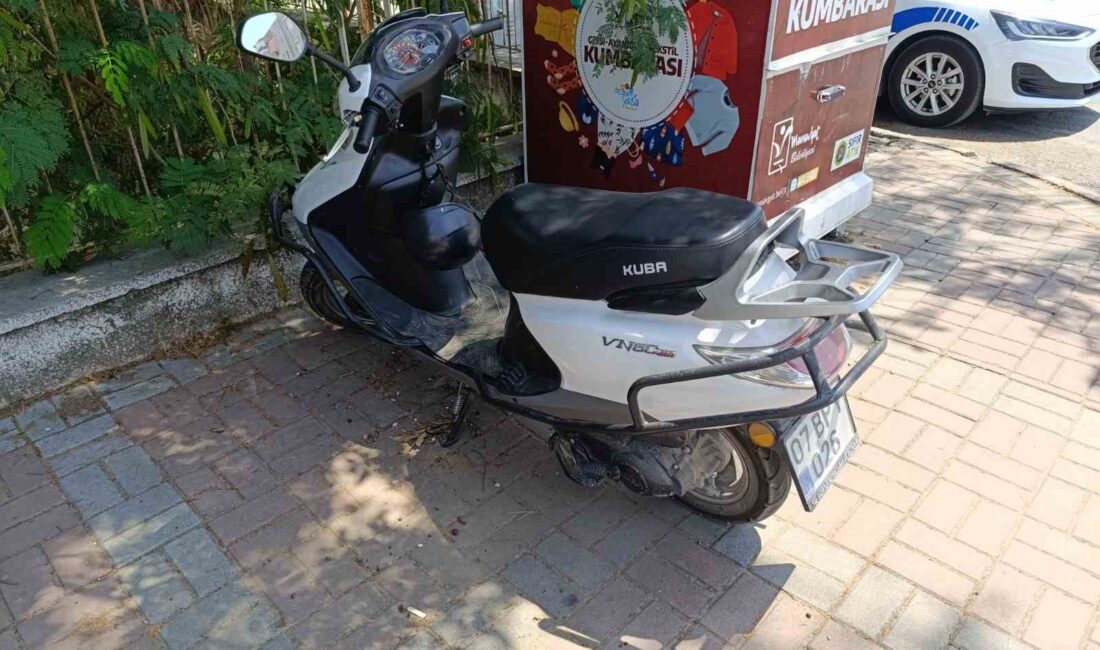 MANAVGAT’TA MOTOSİKLETİN OTOMOBİLE ÇARPMASI