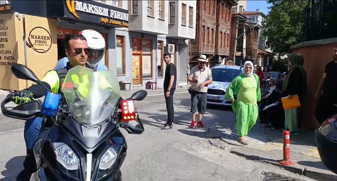 Motosikletli sınav timine büyük alkış