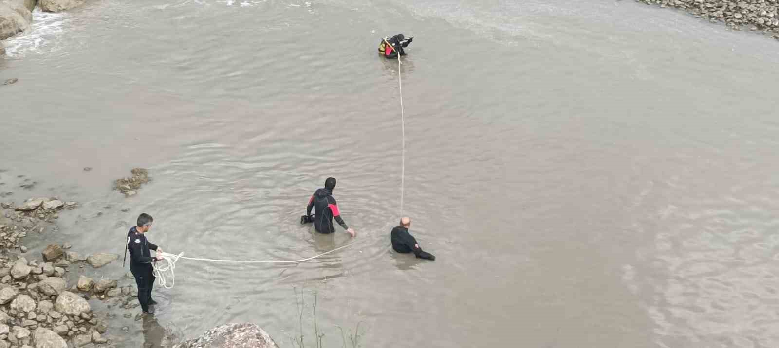 Murat Nehri’nde kaybolan çocuğun cansız bedeni bulundu