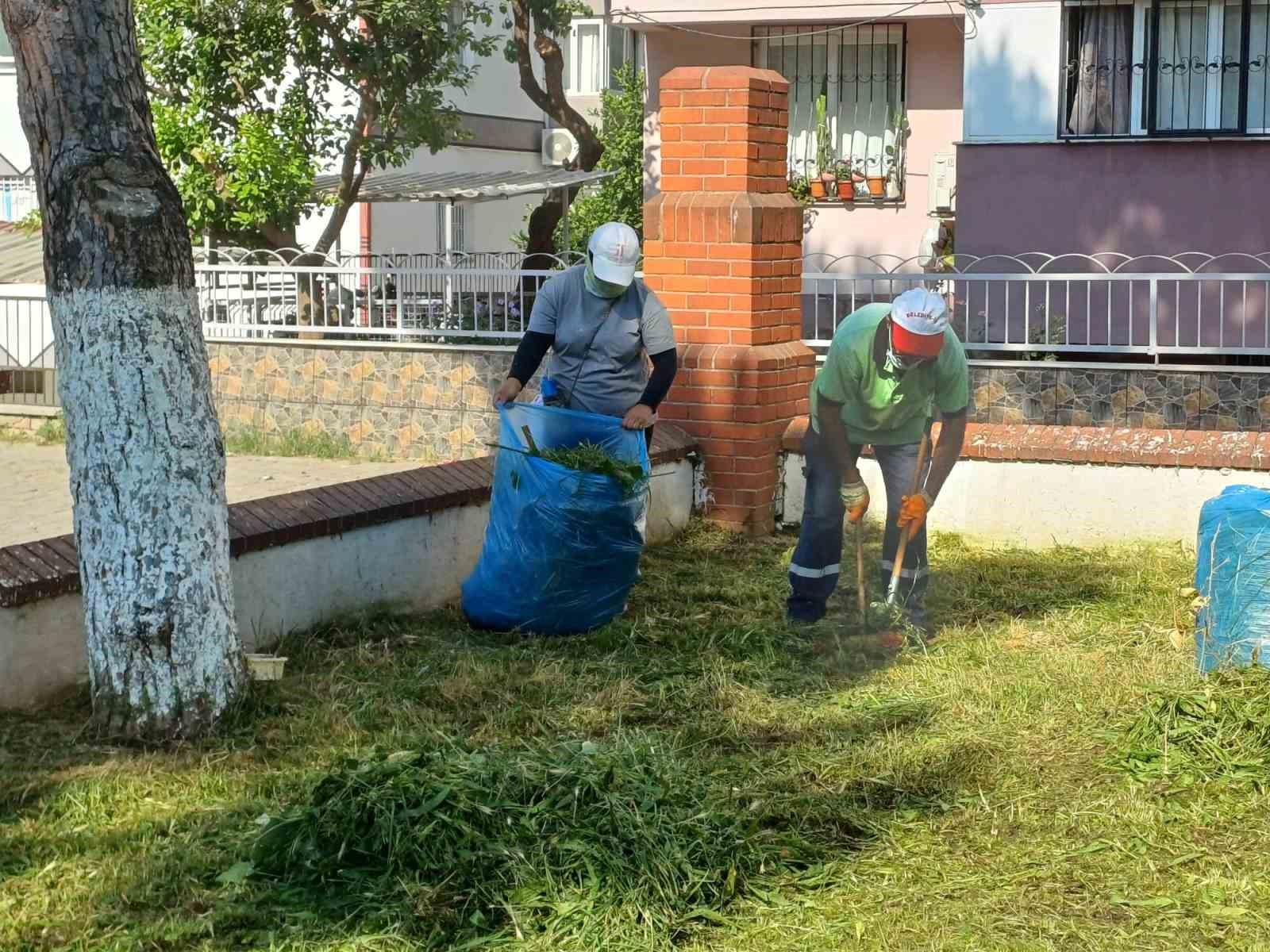 Nazilli Belediyesi’nden parklarda temizlik seferberliği