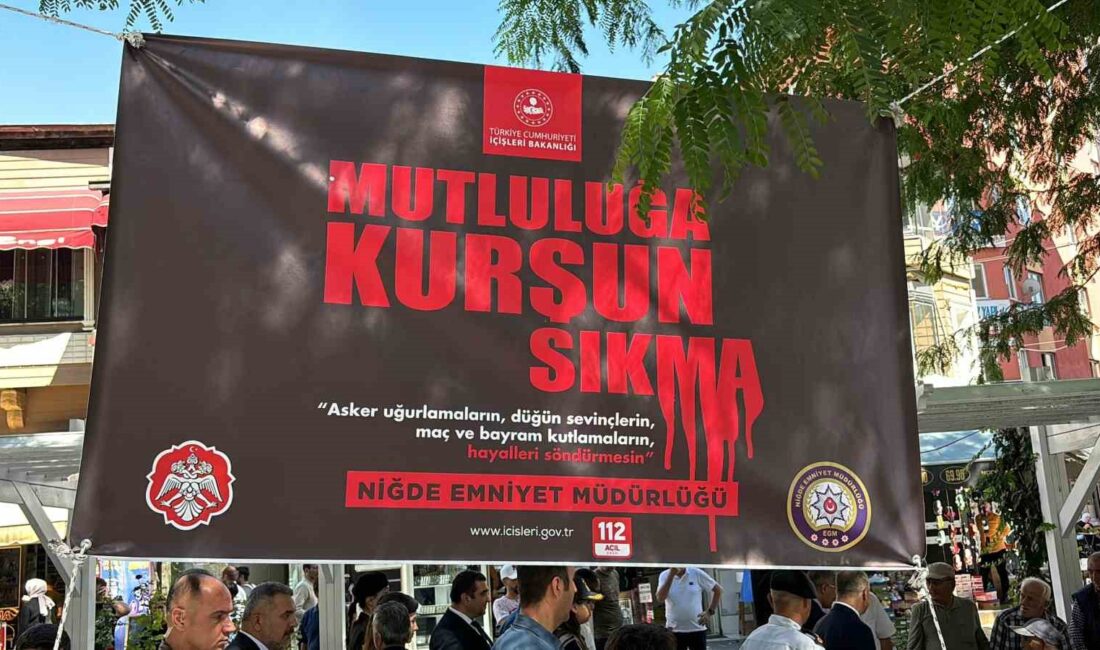 NİĞDE'DE AÇILAN STANTLA "MUTLULUĞA