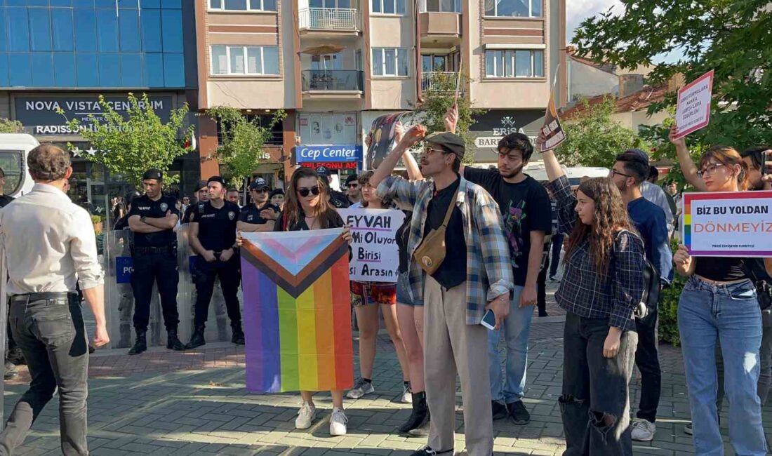 LGBT GÖSTERİSİ (ARŞİV)