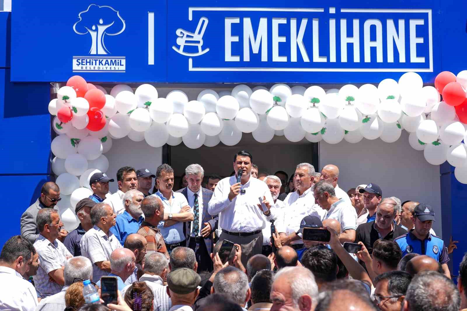 Şehitkamil’de emeklilere özel “Emeklihane” açıldı