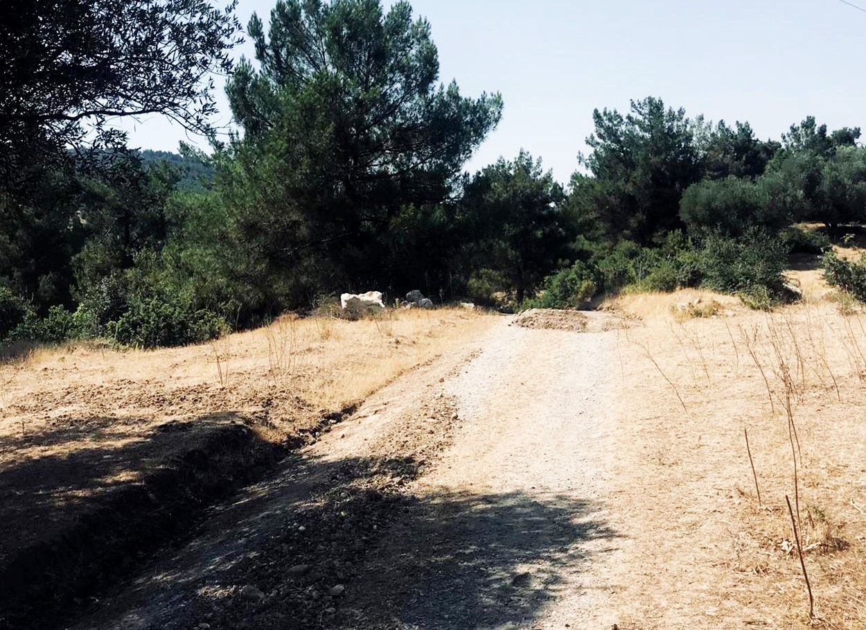 Şehzadeler Belediyesi’nden Çınarlıkuyu’da yol çalışması