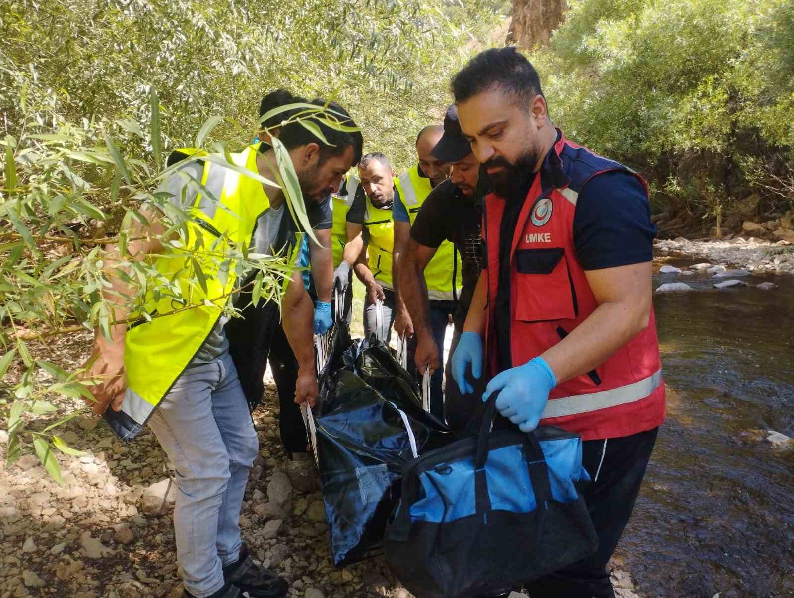 Siirt’te şarampole yuvarlanan otomobilin sürücüsü hayatını kaybetti