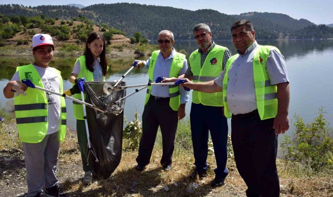 SINDIRGI'DA TEMİZ ÇEVRE ETKİNLİKLERİ