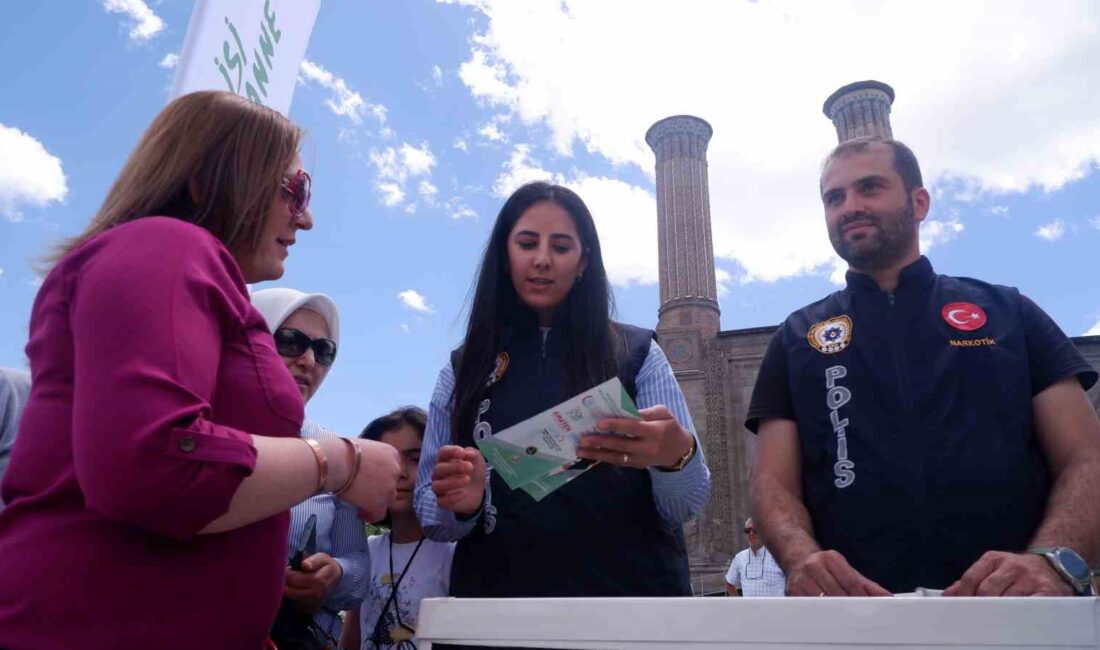 ERZURUM’DA POLİS, VATANDAŞLARA UYUŞTURUCU