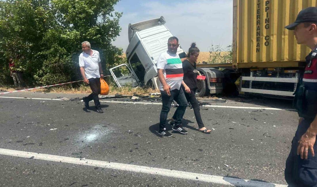 TEKİRDAĞ’DA TIR İLE ÇARPIŞAN