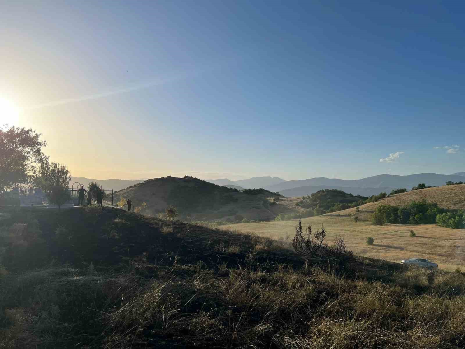 Tunceli’deki ot yangını büyümeden söndürüldü