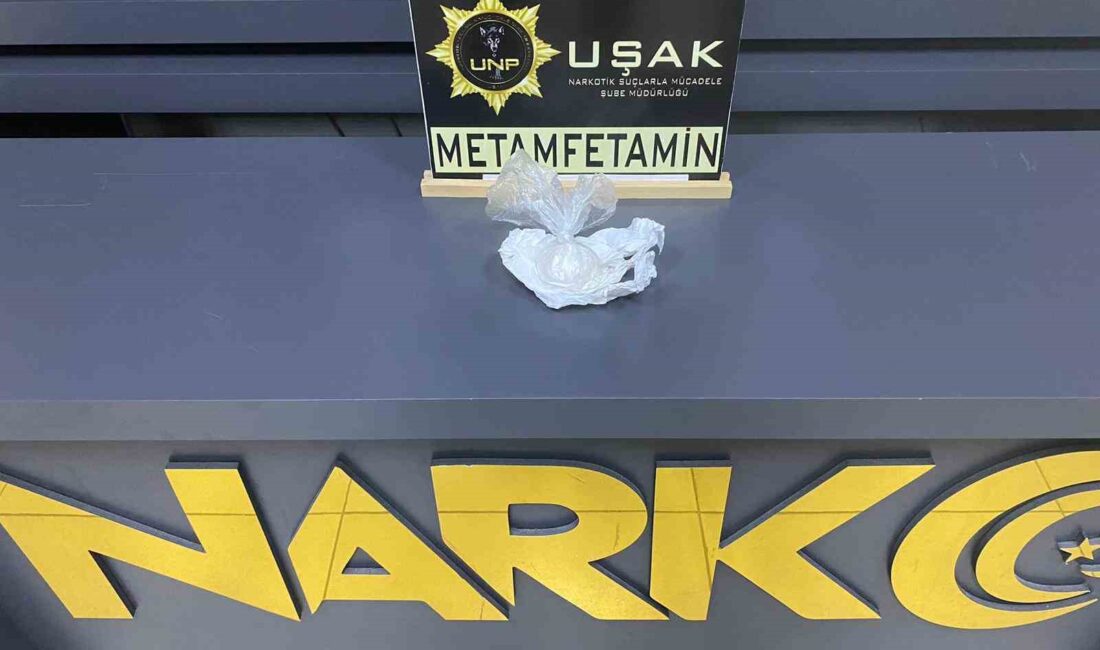 UŞAK’TA ŞÜPHE ÜZERİNE DURDURULAN BİR OTOMOBİLDEN 44 GRAM METAMFETAMİN VE