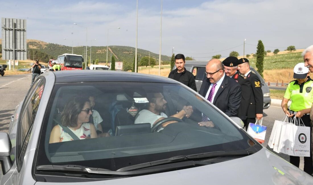 BALIKESİR VALİSİ İSMAİL USTAOĞLU,