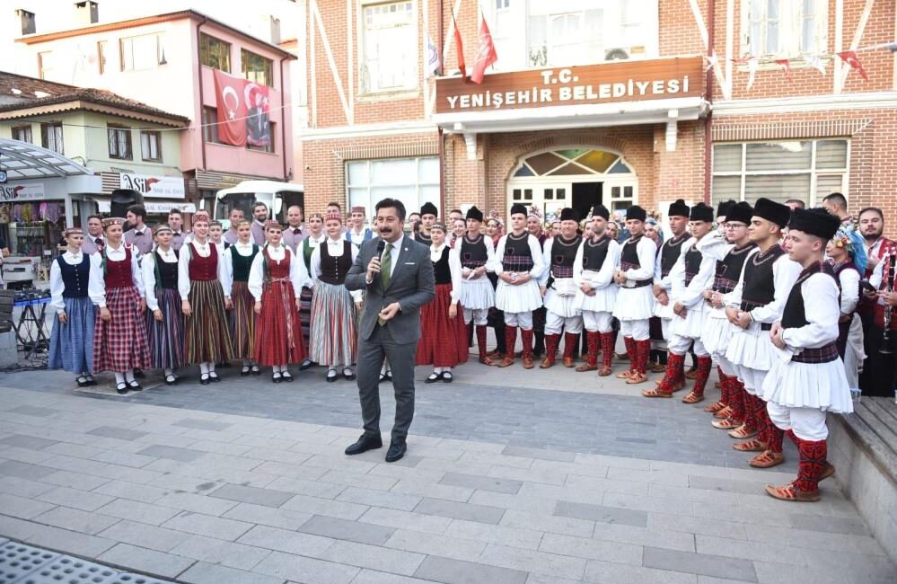 36’ncı Altın Karagöz Halk