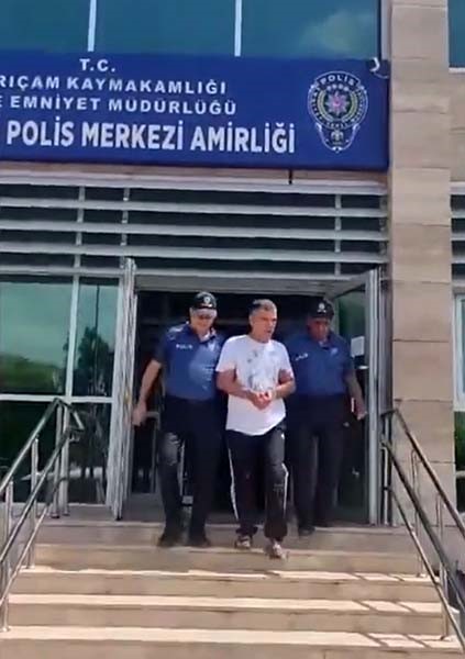 Adana’da 18 yıl 2 ay 20 gün hapis cezasıyla aranan hükümlü yakalandı