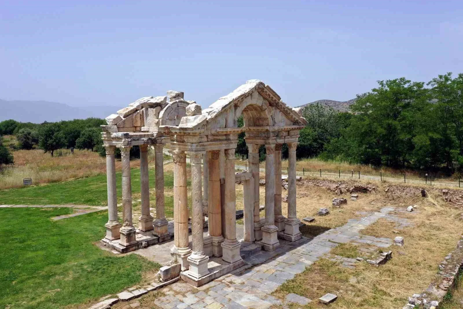 Afrodisyas’ta heyecanlandıran keşif