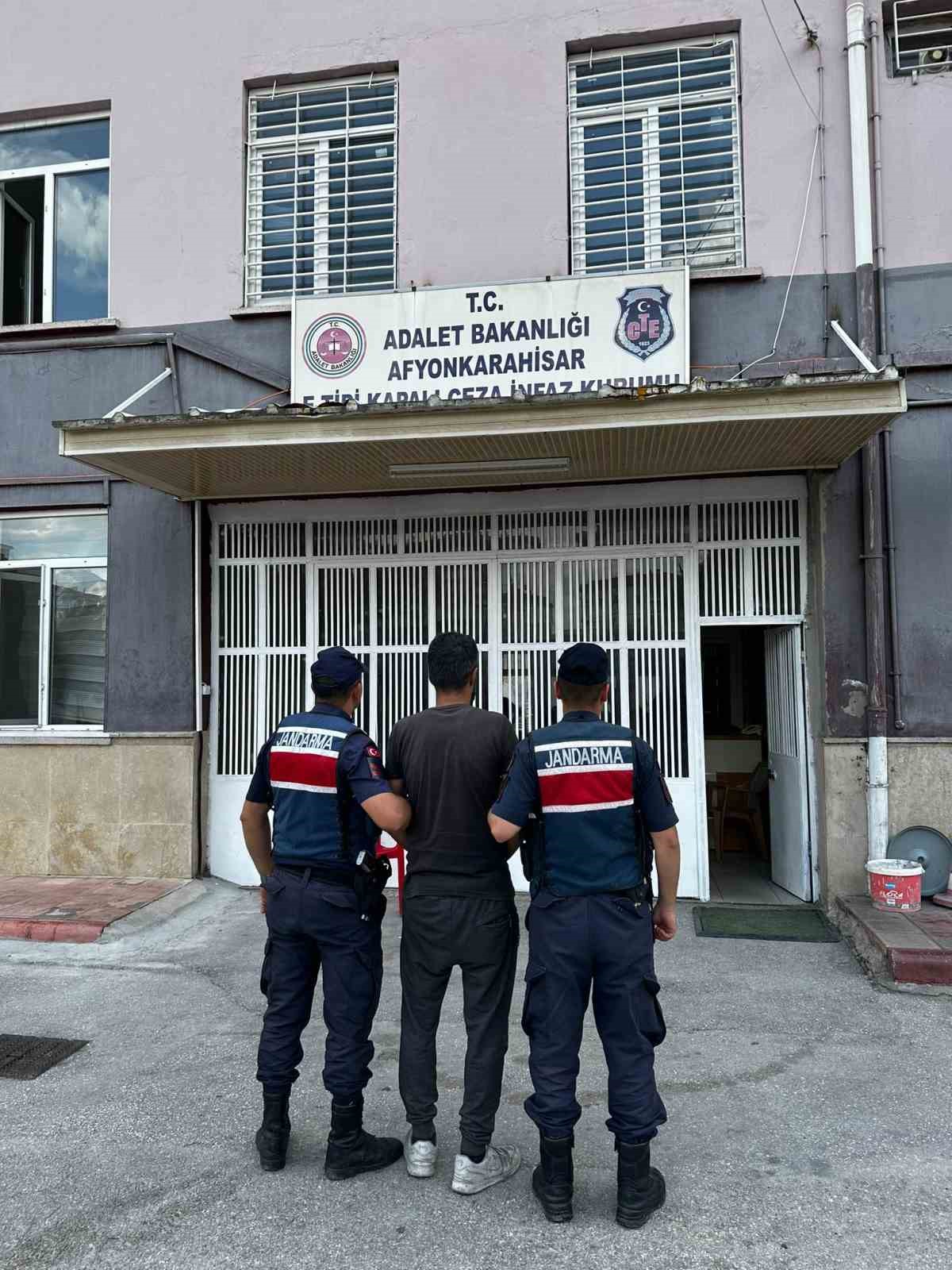 Afyonkarahisar’da uyuşturucu suçundan aranan şahıs yakalandı