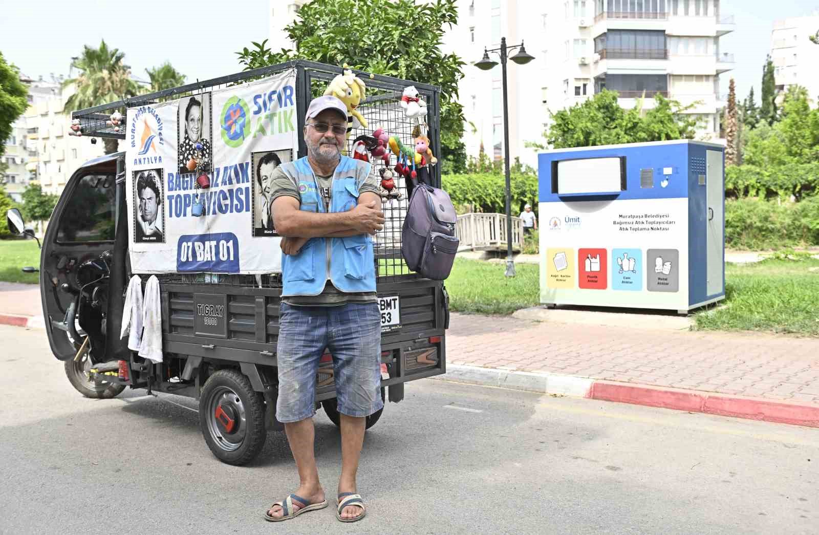 Akıllı konteynerlere bir ayda 350 kilo atık atıldı