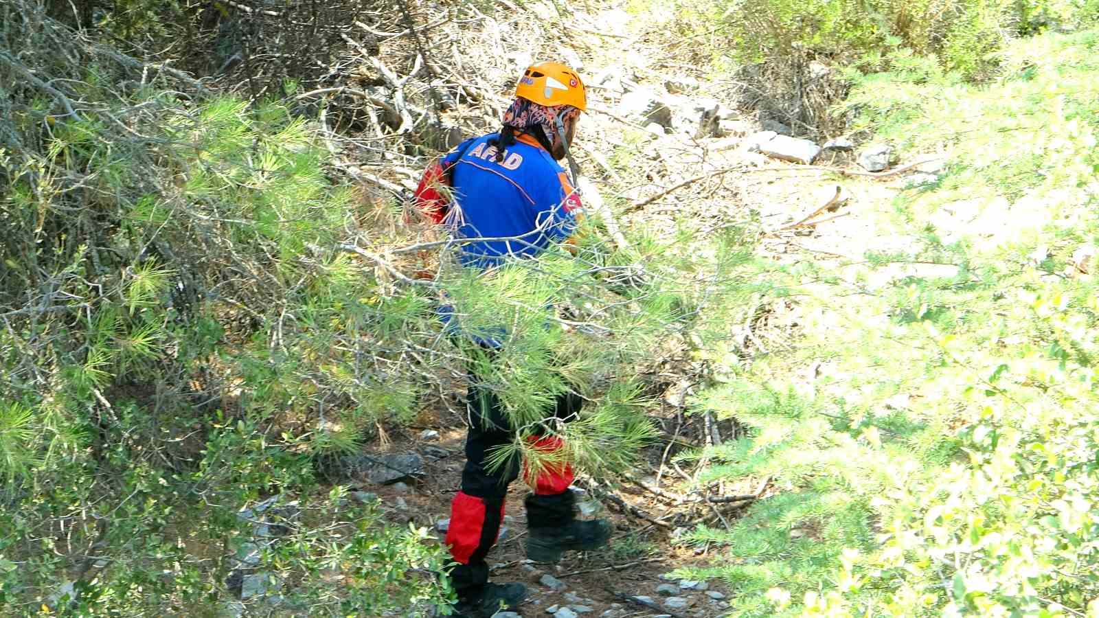 Alzaymır hastası kadın 8 gündür her yerde aranıyor