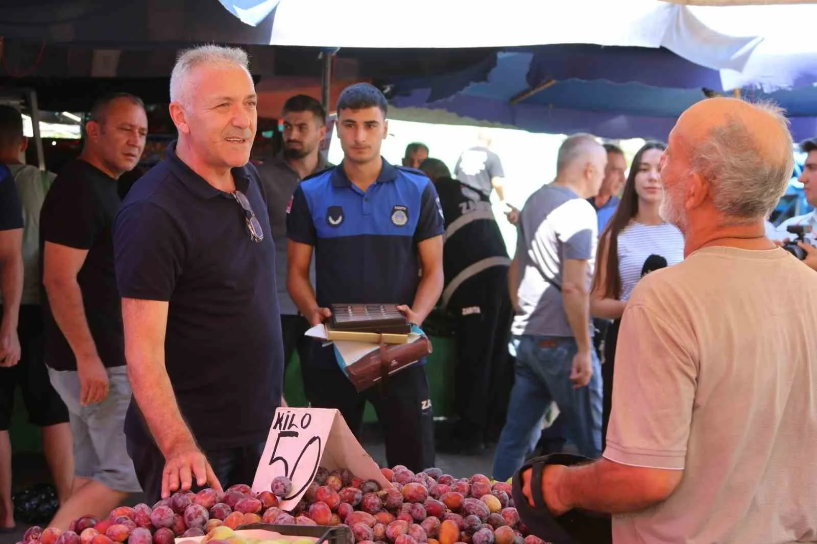 Atakum’da zabıtadan pazar denetimi