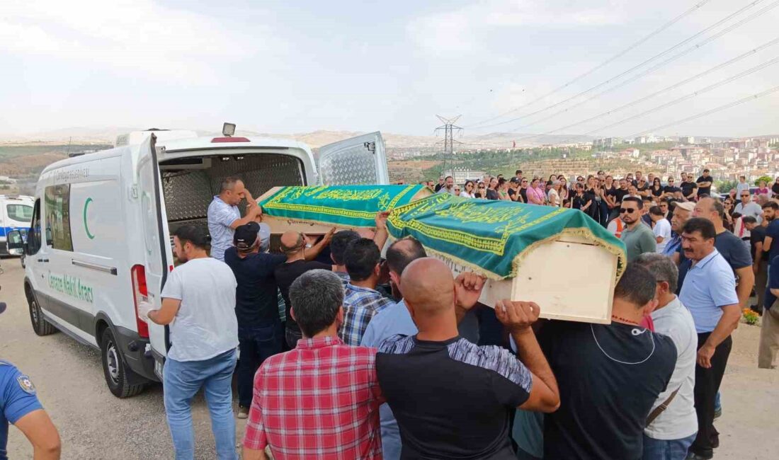 ANKARA'DA BABALARI TARAFINDAN REHİN ALINIP ÖLDÜRÜLEN İKİ ÇOCUK SON YOLCUĞUNA