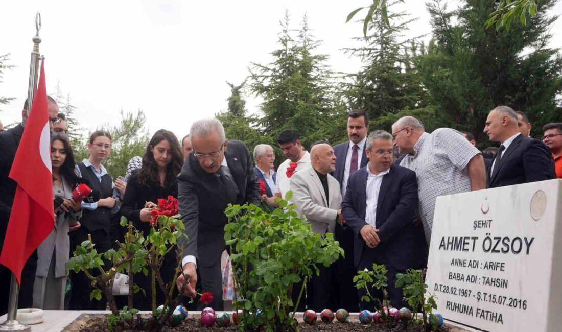 ULAŞTIRMA VE ALTYAPI BAKANI ABDULKADİR URALOĞLU, 15 TEMMUZ DARBE GİRİŞİMİNDE