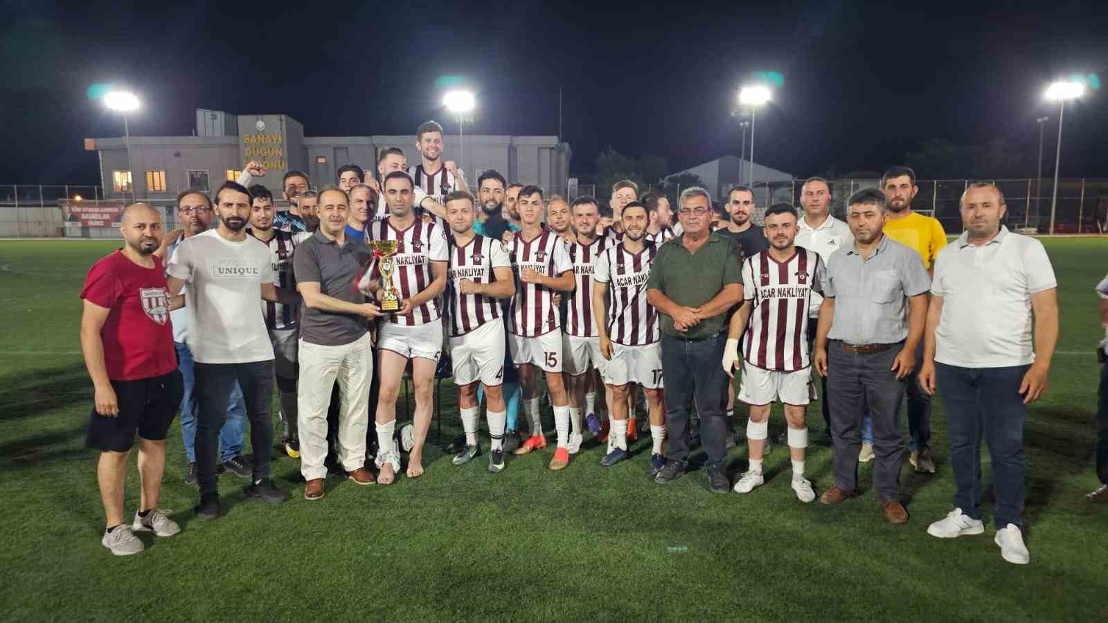 Bandırma’da mahalleler arası futbol turnuvasının şampiyonu belli oldu