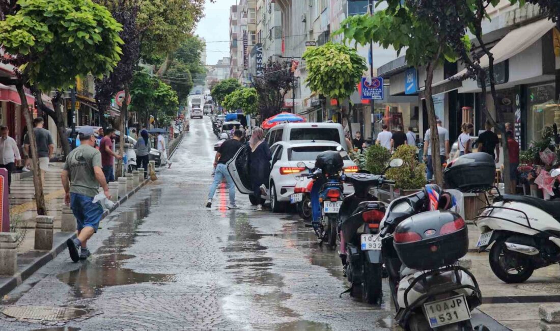 BANDIRMA'DA SAĞANAK YAĞIŞ SERİNLİK