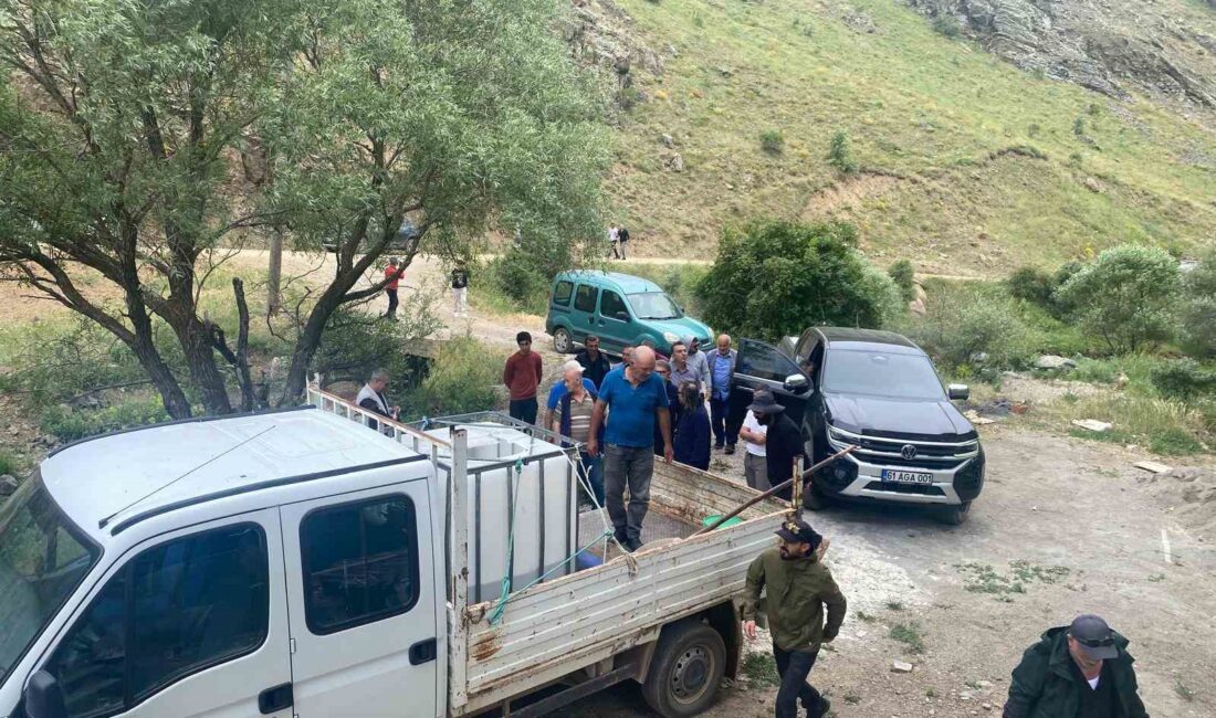 BAYBURT'UN YAZYURDU KÖYÜ BEYLER