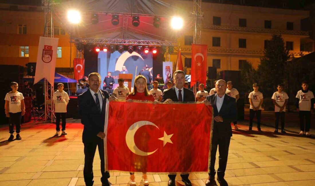 BAYBURT'TA 15 TEMMUZ DEMOKRASİ