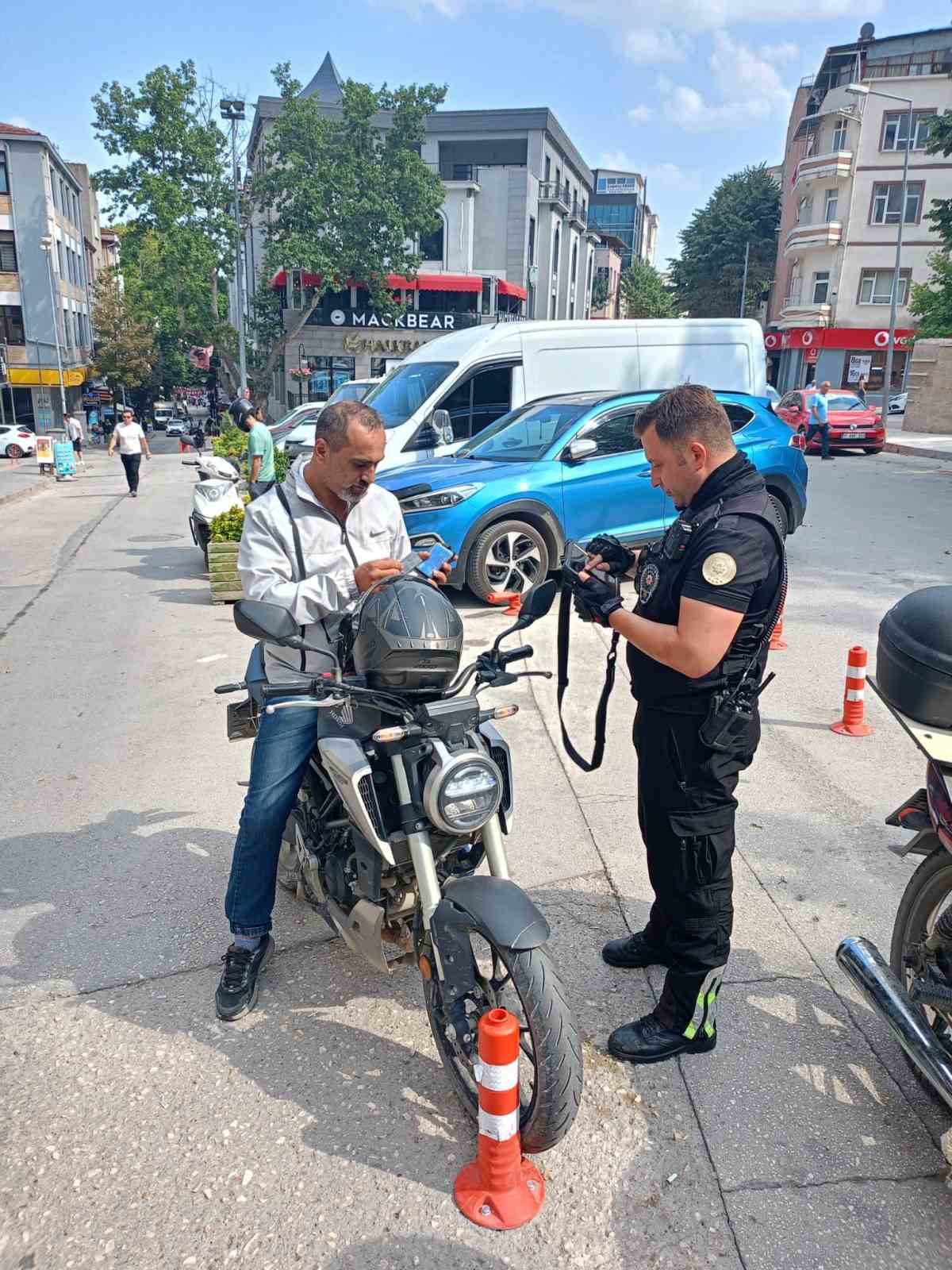 Bilecik’te motosiklet sürülerine ceza yağdı
