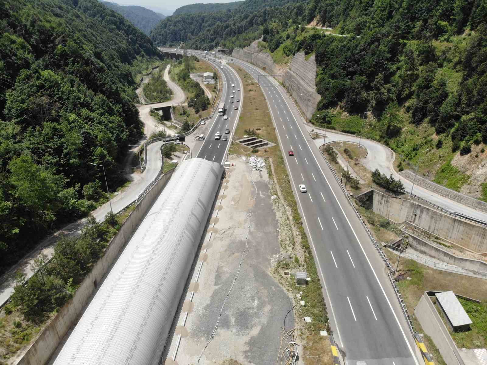 Bolu Dağı Tüneli İstanbul istikameti 50 gün trafiğe kapanıyor