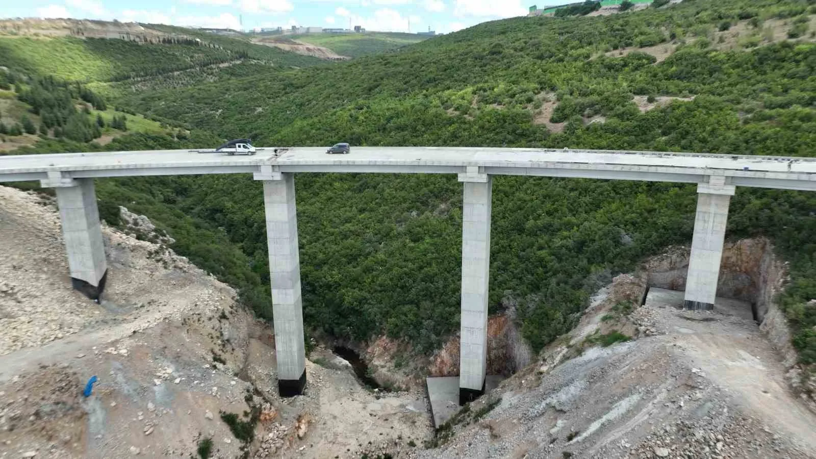 Bu köprü ilçe merkezi ve köylerden hastaneye ulaşımı kolaylaştıracak