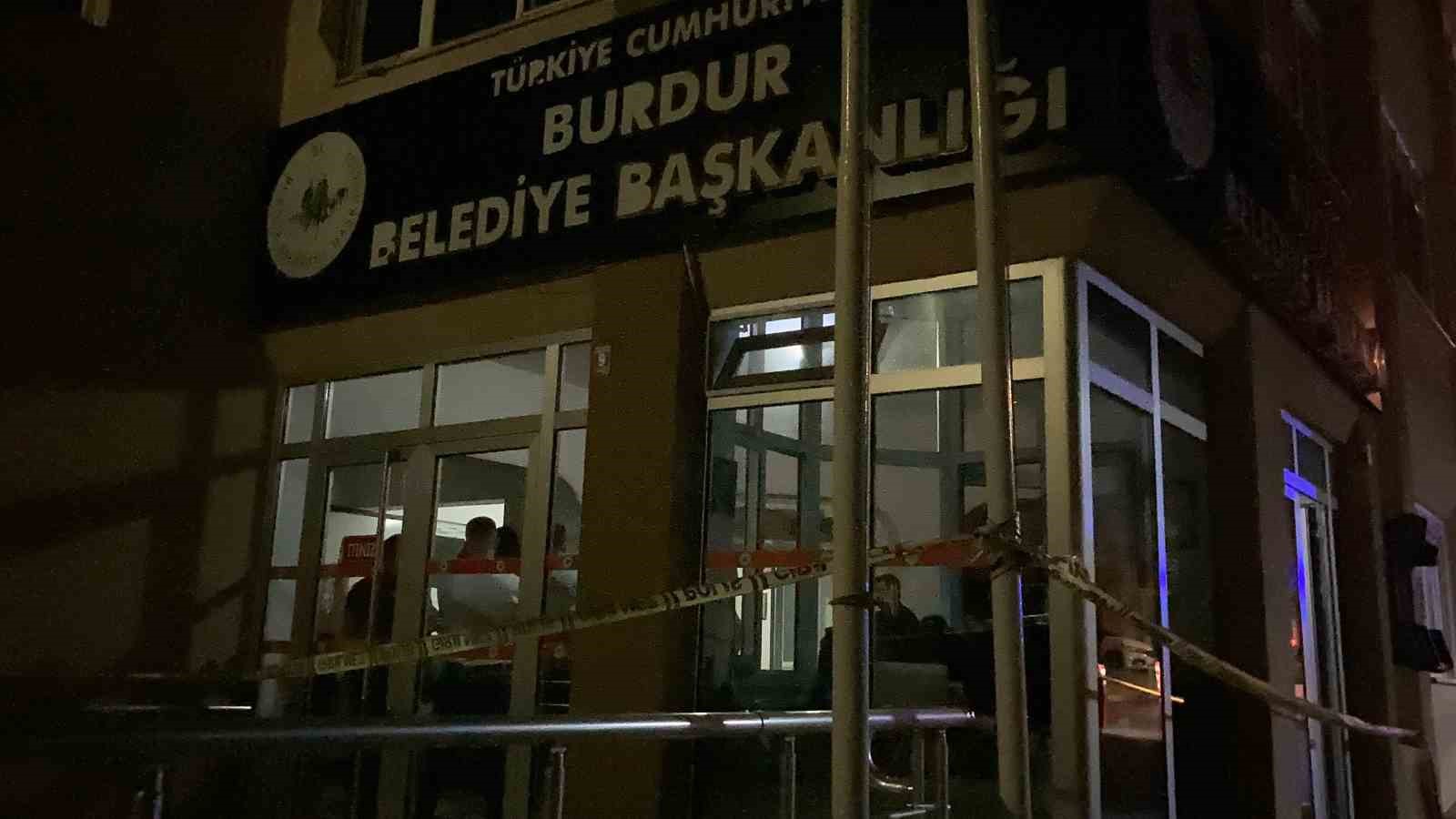 Burdur Belediyesi güvenlik görevlisi nöbet değişimine gelen arkadaşı tarafından ölü bulundu