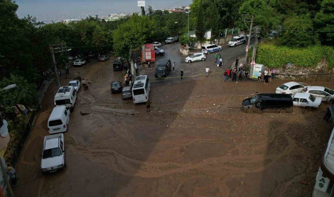 BURSA'DA ANİDEN BASTIRAN YANGIN