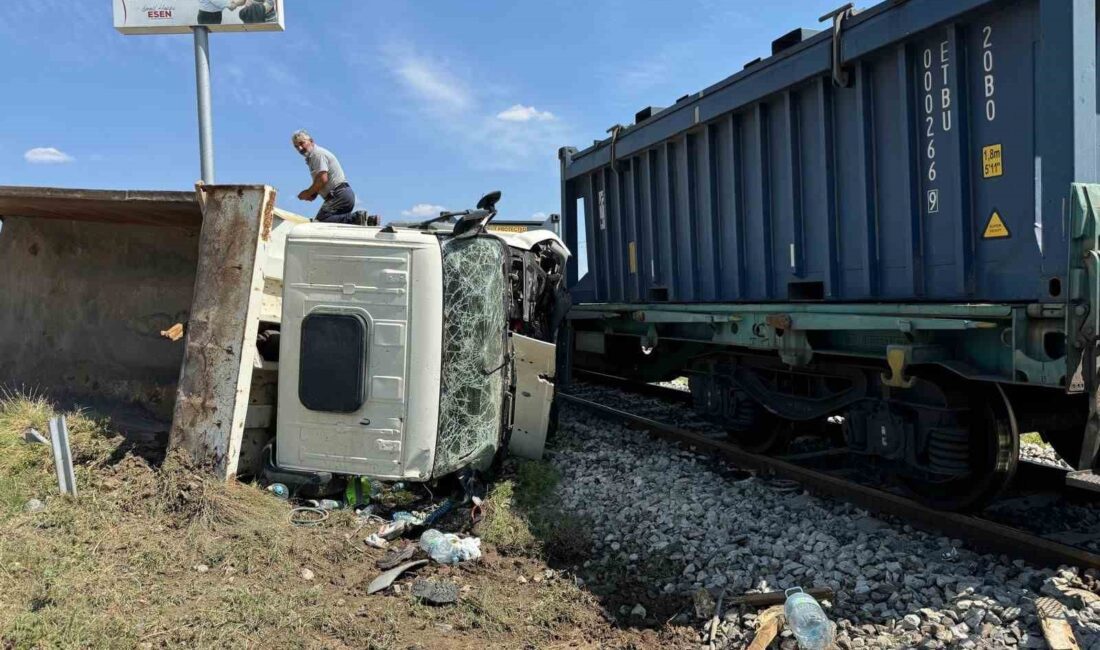 ÇANKIRI’DA YÜK TRENİ İLE