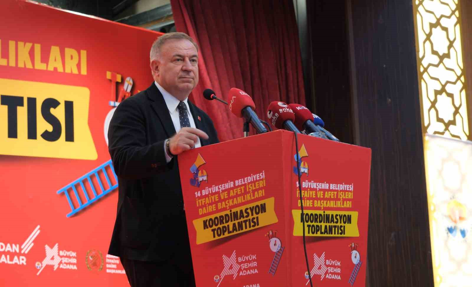 CHP’li 14 Büyükşehir Belediyesi, “İtfaiye ve Afet İşleri Daire Başkanlıkları Koordinasyon Toplantısı” düzenledi