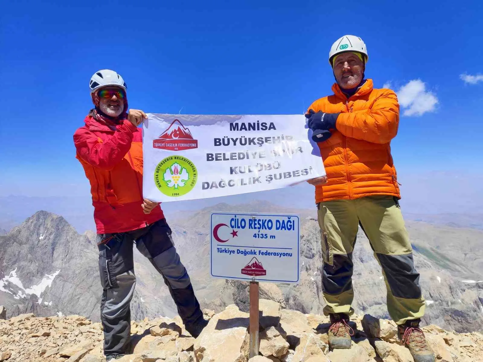 Cilo Reşko Dağı zirve tırmanışı başarı ile tamamlandı