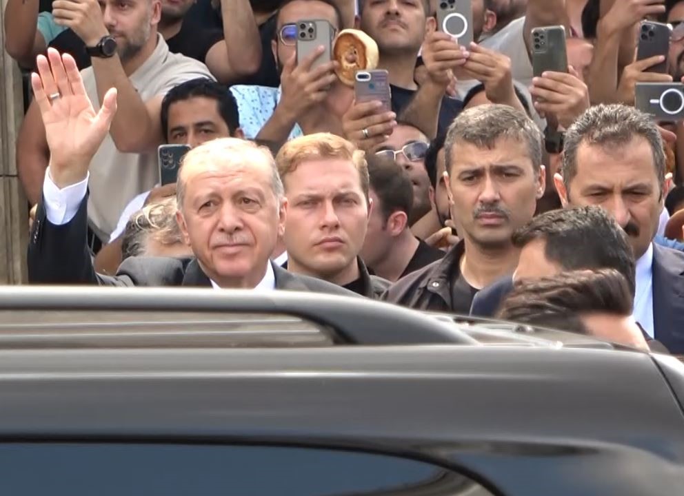 Cumhurbaşkanı Erdoğan cuma namazını Taksim Camii’nde kıldı