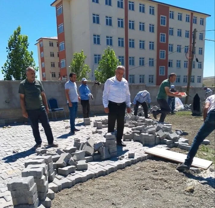 Diyadin’de okullar eğitim öğretim dönemine hazırlanıyor