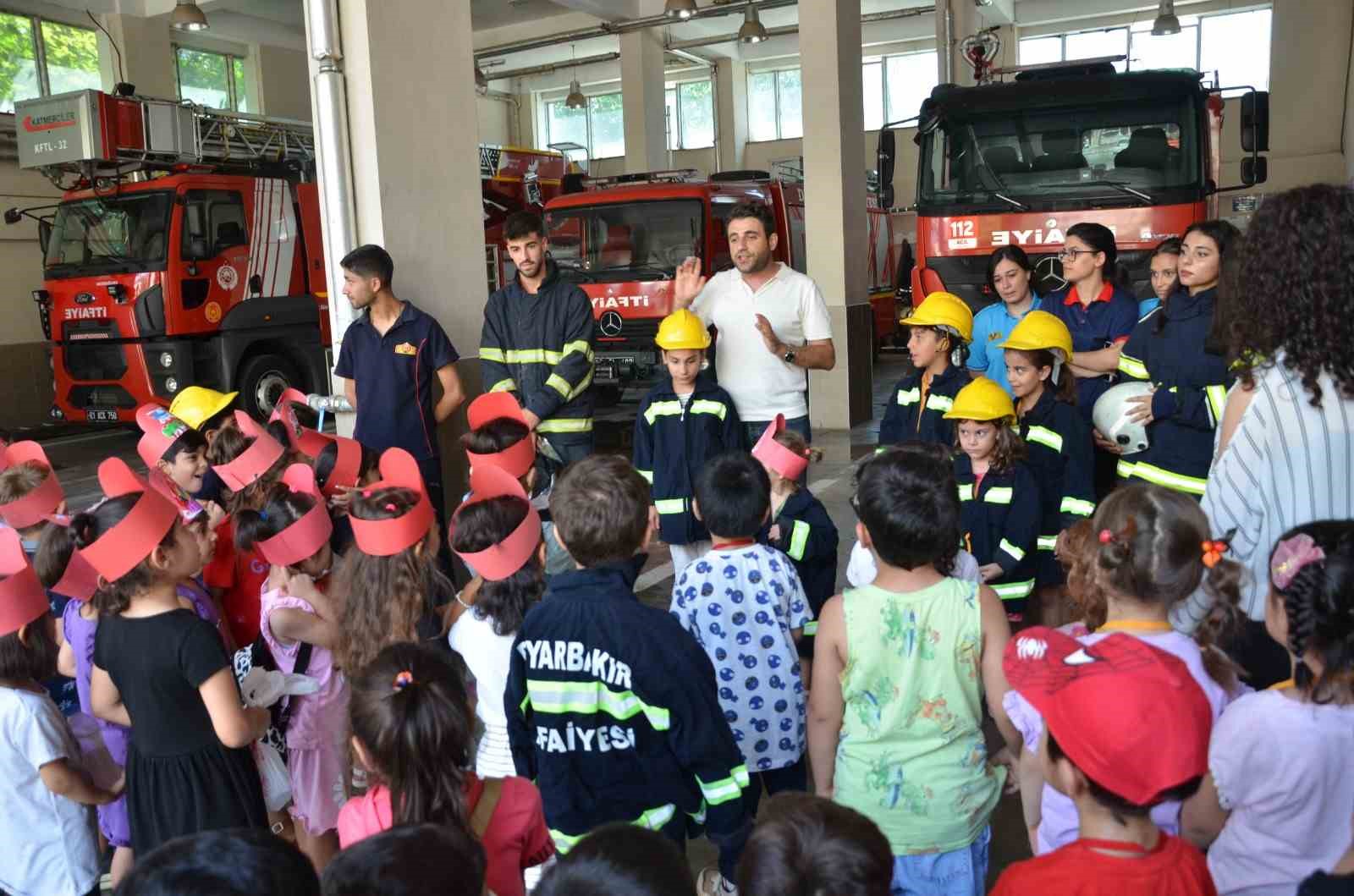 Diyarbakır’da çocuklara itfaiye eğitimi verildi