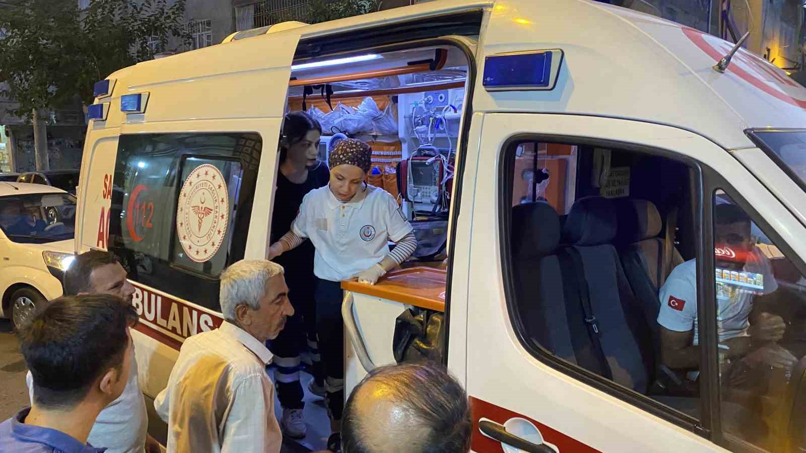 Diyarbakır’da kiracı ile mülk sahibi arasında silahlı ve bıçaklı kavga: 3 yaralı